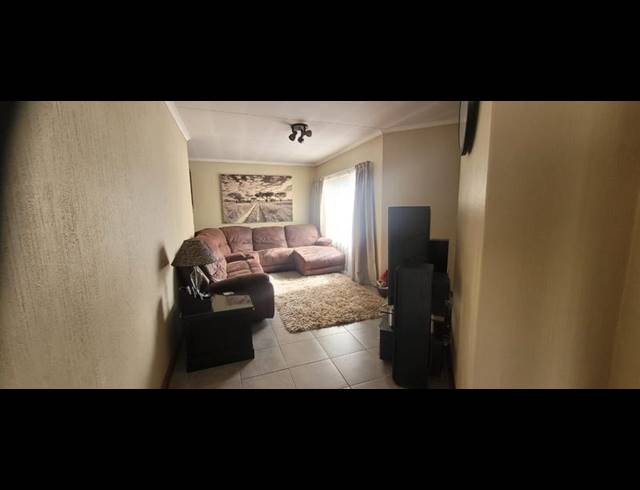 5 BEDROOM HOUSE FOR SALE IN BRACKENDOWNS